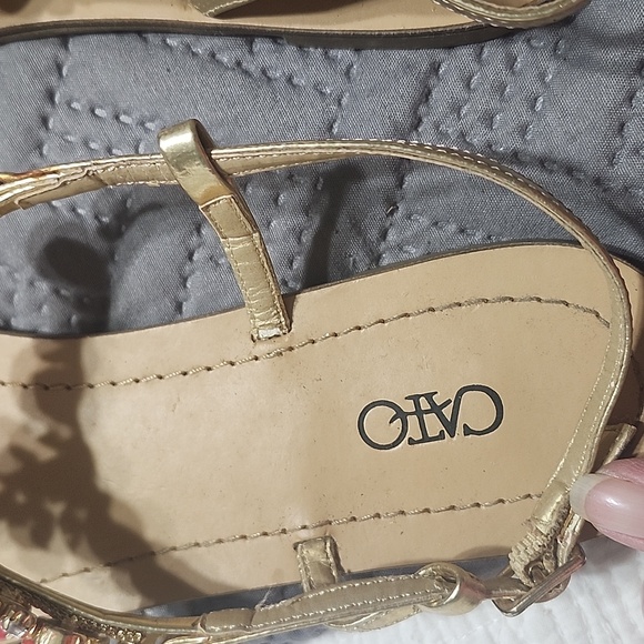 Sandals - Picture 2 of 3